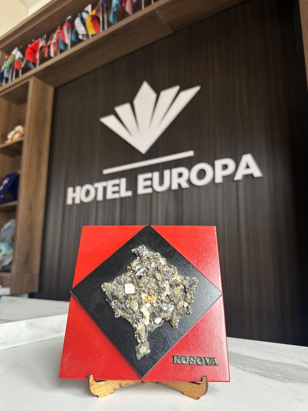 Hotel Europa Prishtina Pristina Exterior foto